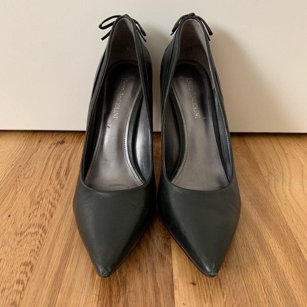 Enzo Angiolini Black Eacornel Leather Pumps